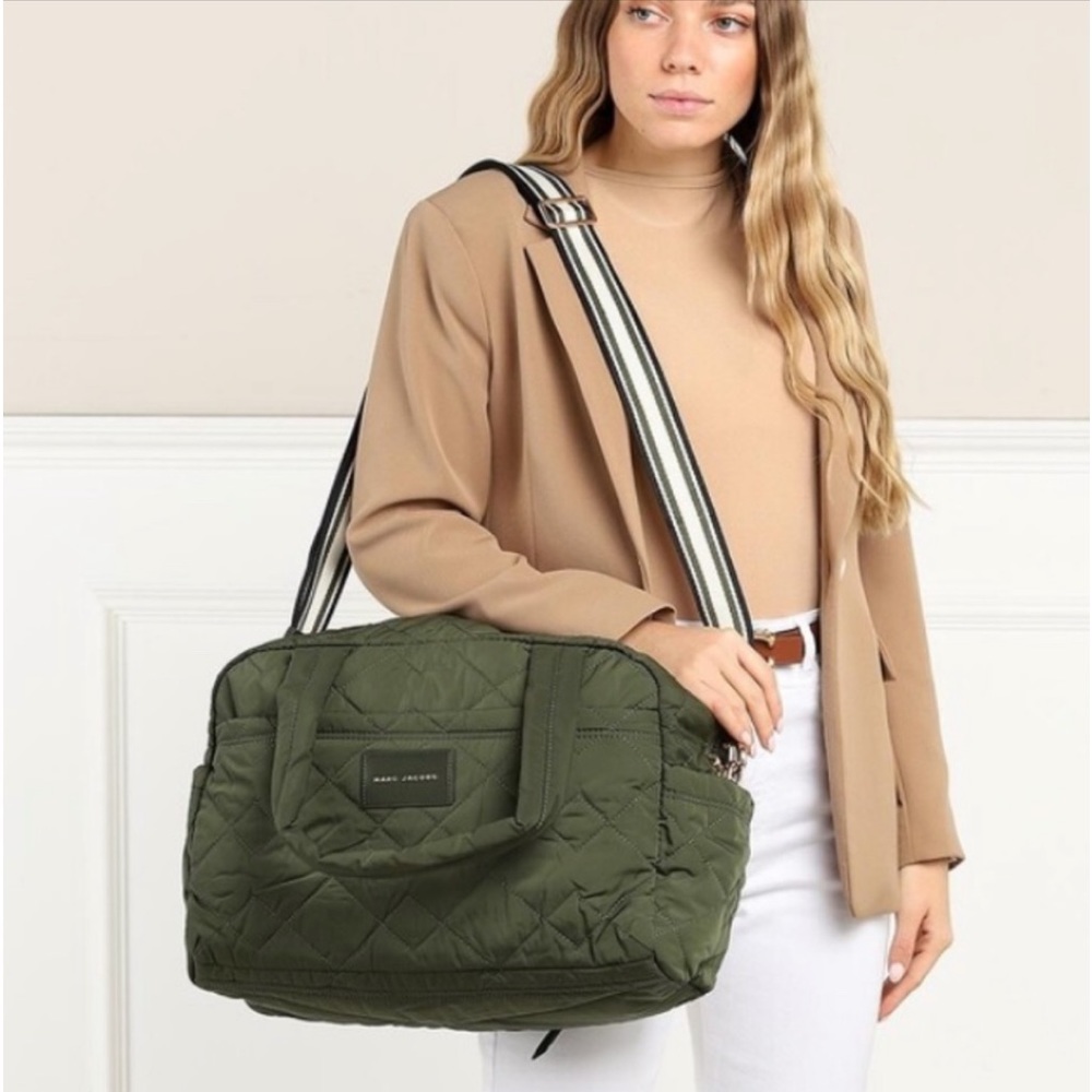 NEW Marc Jacobs Quilted Medium Weekender Bag in Dark Green
